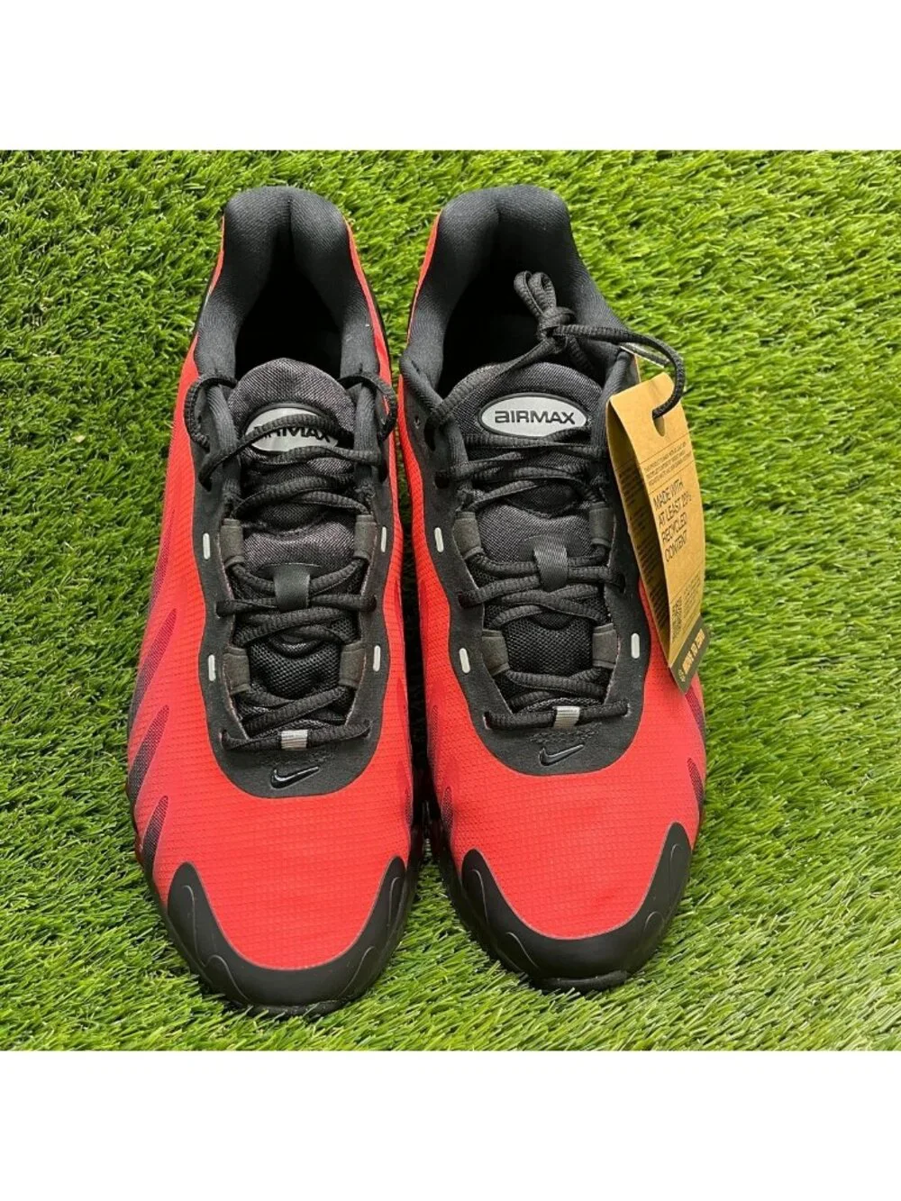 Nike Air Max DN8 Black Bright Crimson Red Mens Size 9.5 Running Shoes Sneakers